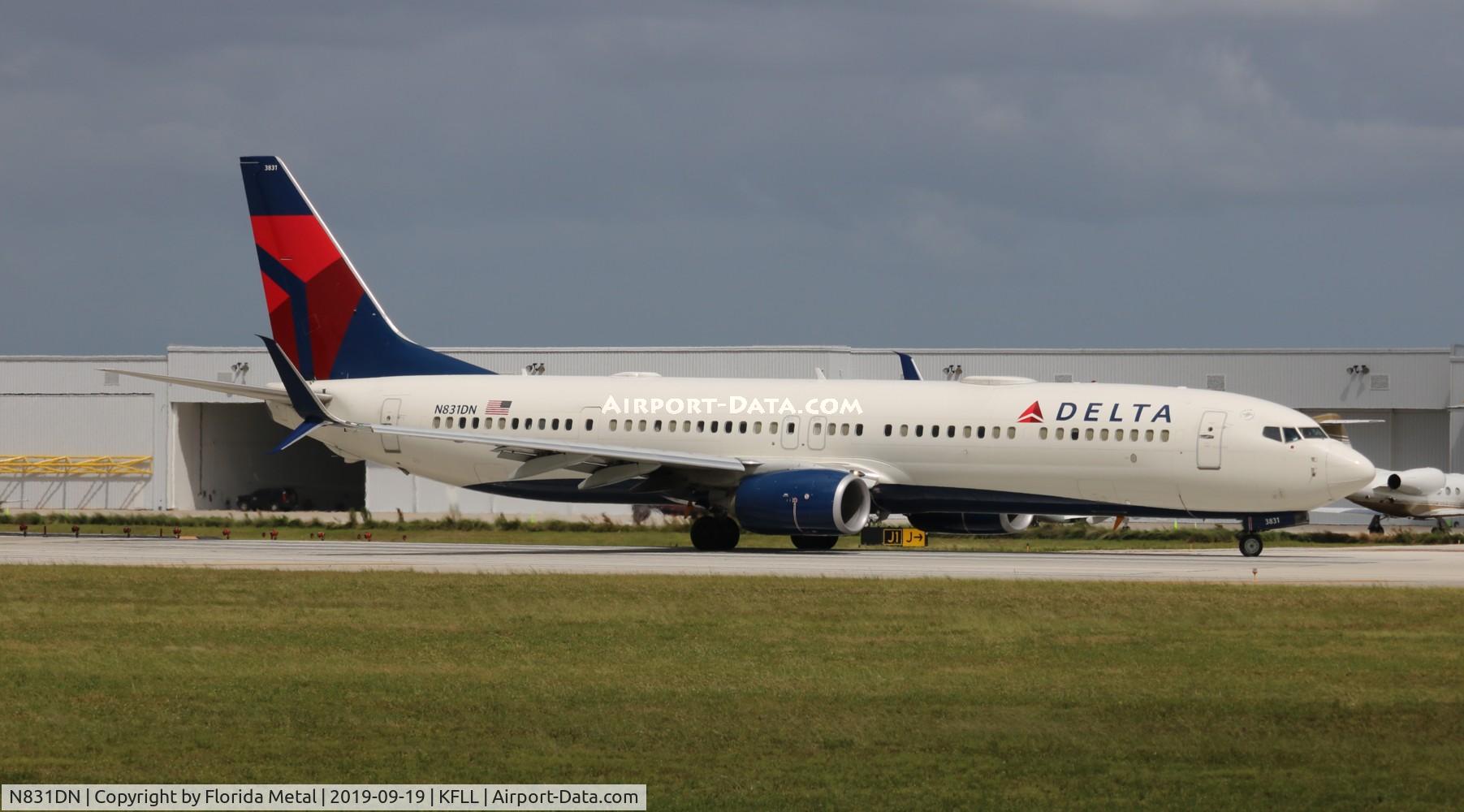 N831DN, 2014 Boeing 737-932/ER C/N 31942, FLL spotting 2019