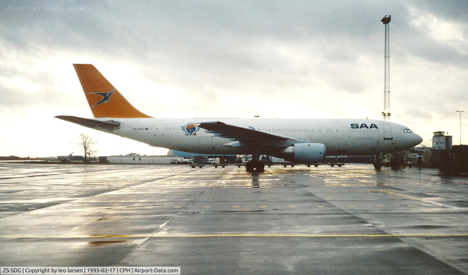 ZS-SDG, 1982 Airbus A300C4-203F C/N 212, Copenhagen 17.2.1995