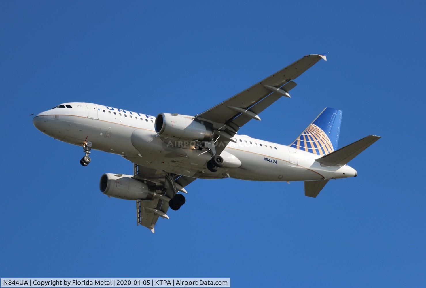 N844UA, 2001 Airbus A319-131 C/N 1581, TPA spotting 2020
