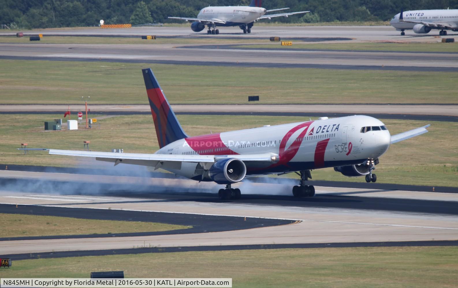 N845MH, 2002 Boeing 767-432/ER C/N 29719, ATL spotting 2016