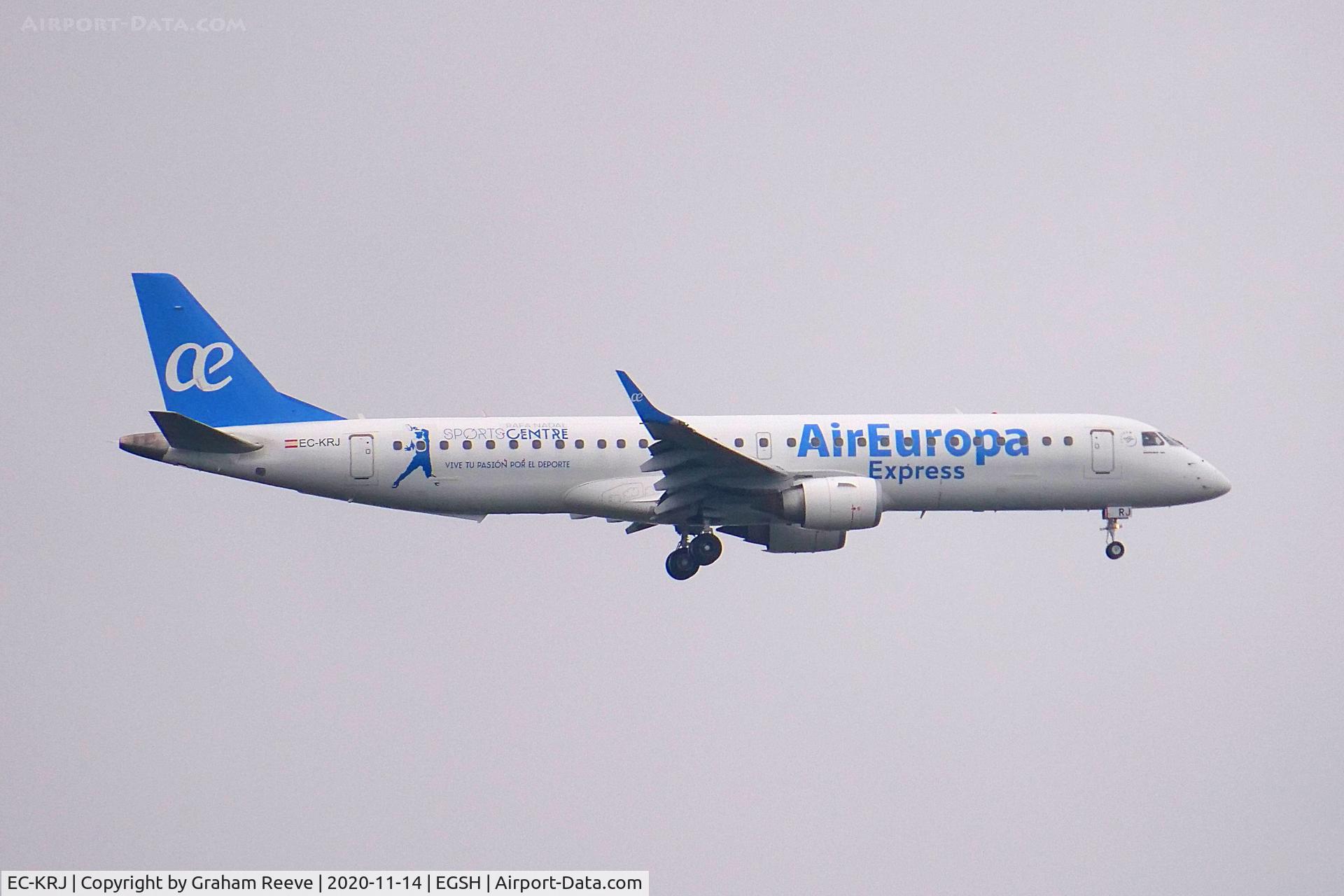 EC-KRJ, 2008 Embraer 195LR (ERJ-190-200LR) C/N 19000196, On approach to Norwich over Beeston.