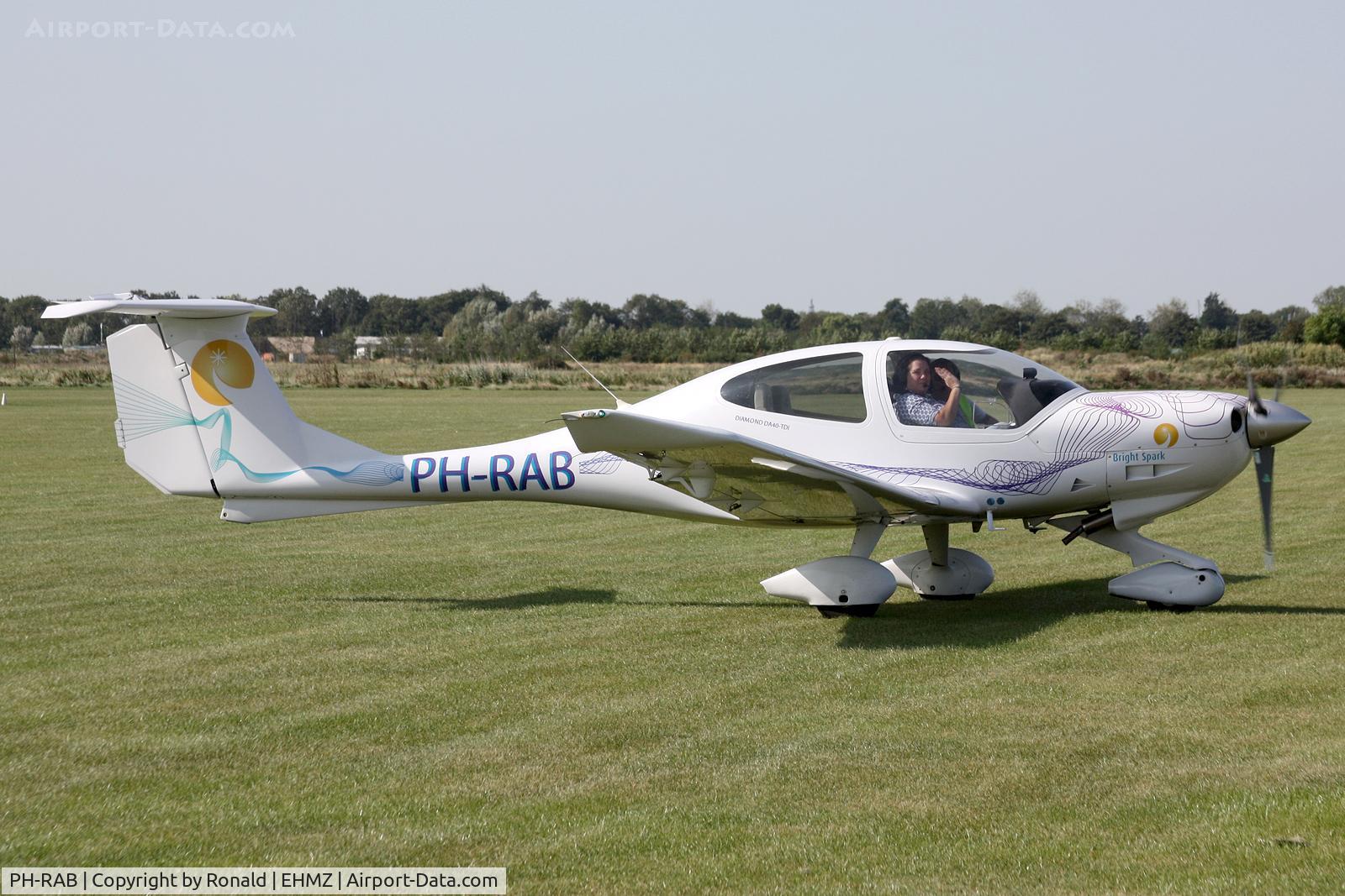 PH-RAB, 2005 Diamond DA-40D Diamond Star C/N D4.162, at ehmz