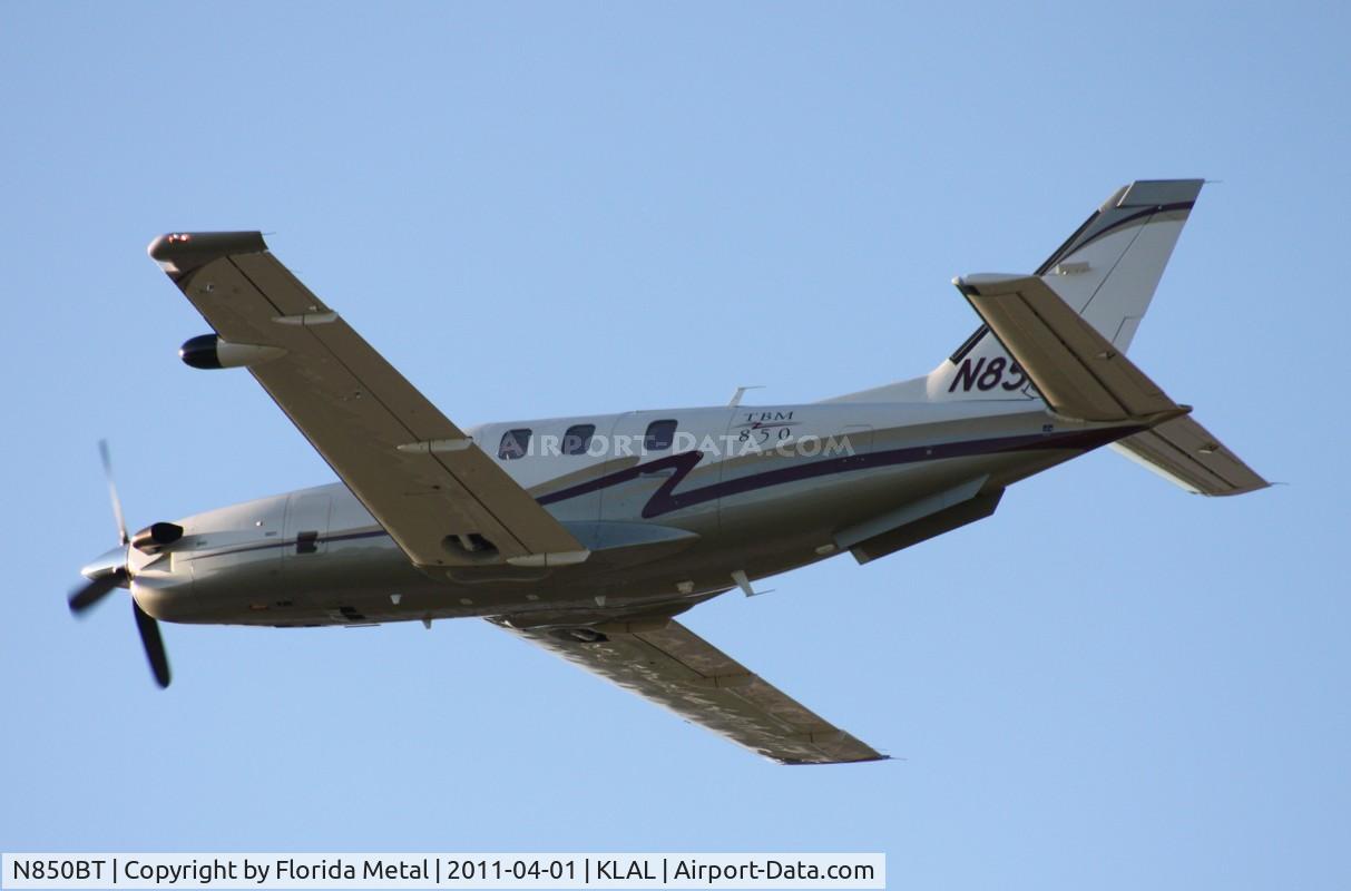N850BT, 2007 Socata TBM-700 C/N 433, SNF LAL 2011