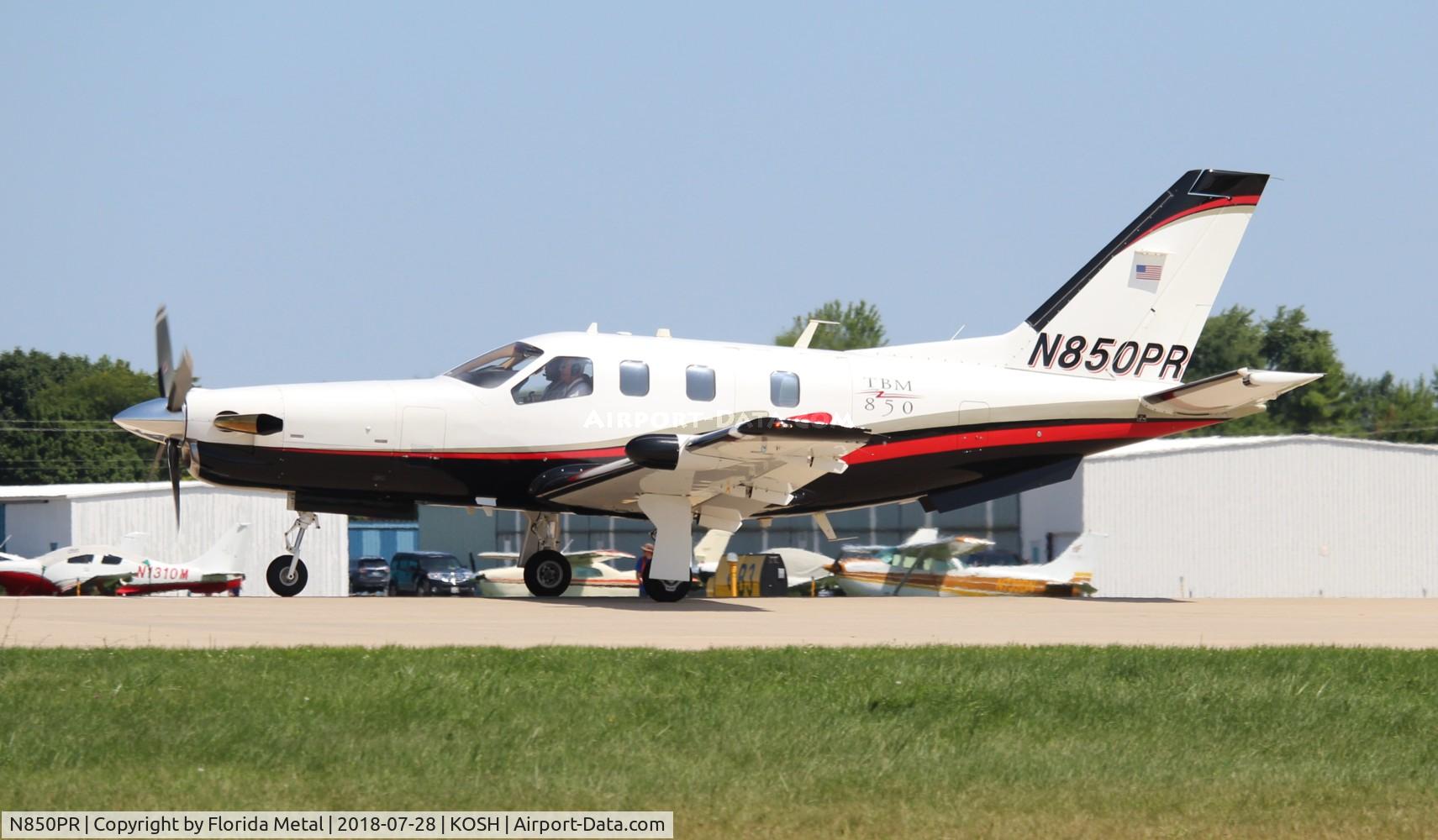 N850PR, 2013 Socata TBM-700 (850) C/N 426, EAA OSH 2018