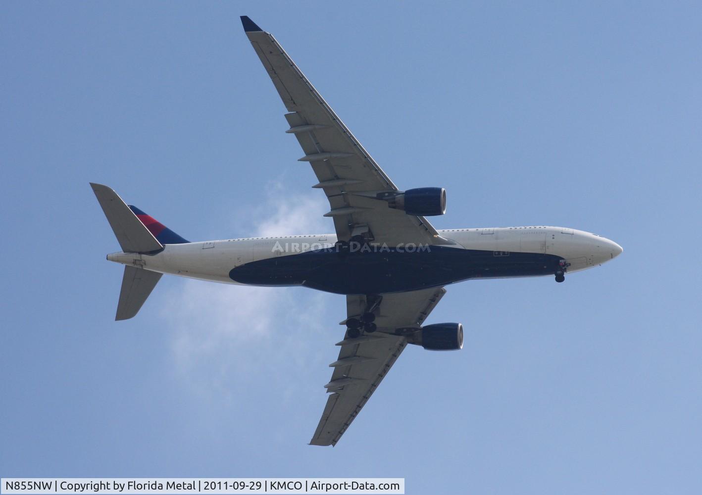 N855NW, 2004 Airbus A330-223 C/N 0621, MCO spotting 2011