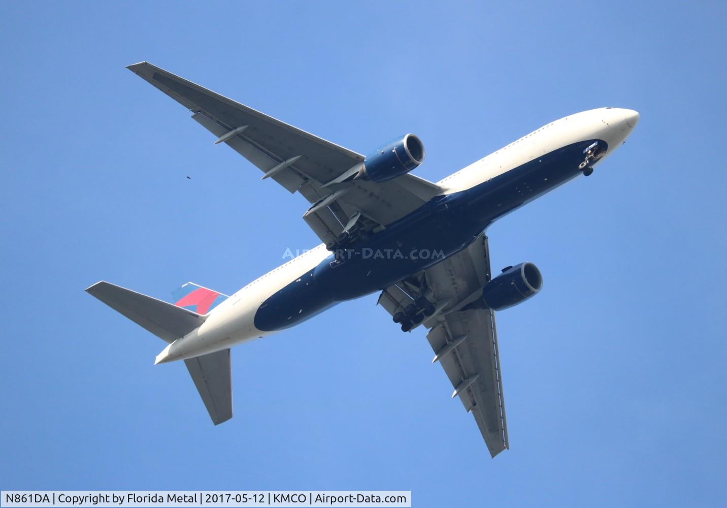 N861DA, 1999 Boeing 777-232 C/N 29952, MCO spotting 2017