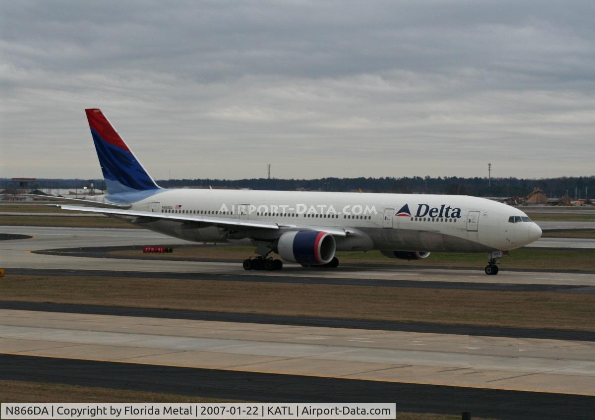 N866DA, 1999 Boeing 777-232ER C/N 29738, ATL spotting 2007