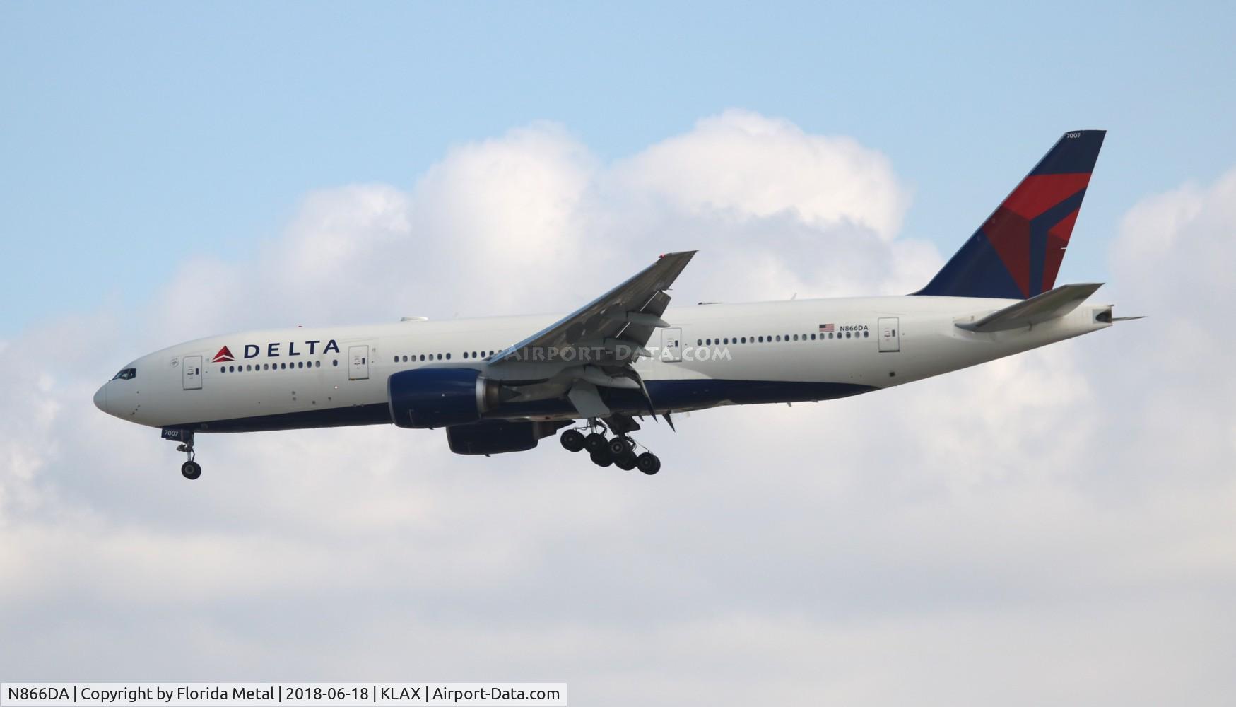 N866DA, 1999 Boeing 777-232ER C/N 29738, LAX spotting 2018