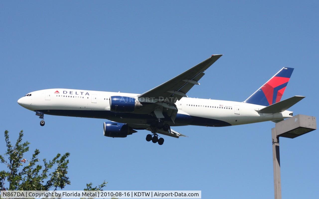 N867DA, 2002 Boeing 777-232 C/N 29743, DTW spotting 2010