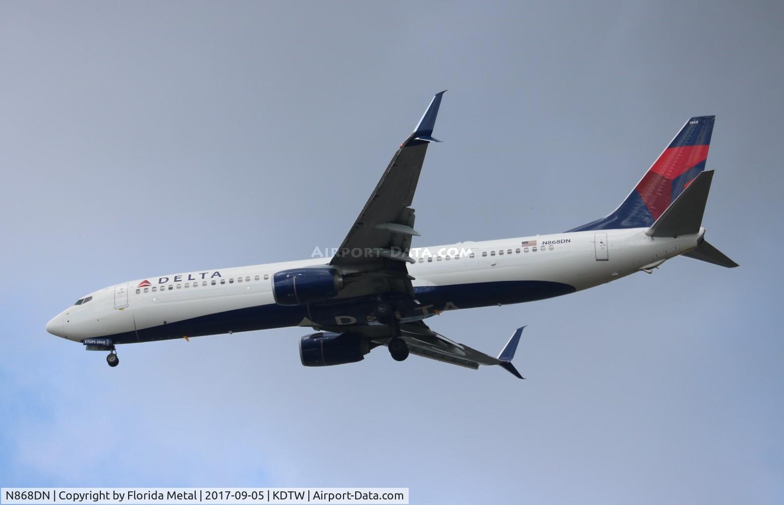 N868DN, 2016 Boeing 737-932/ER C/N 31978, DTW spotting 2017