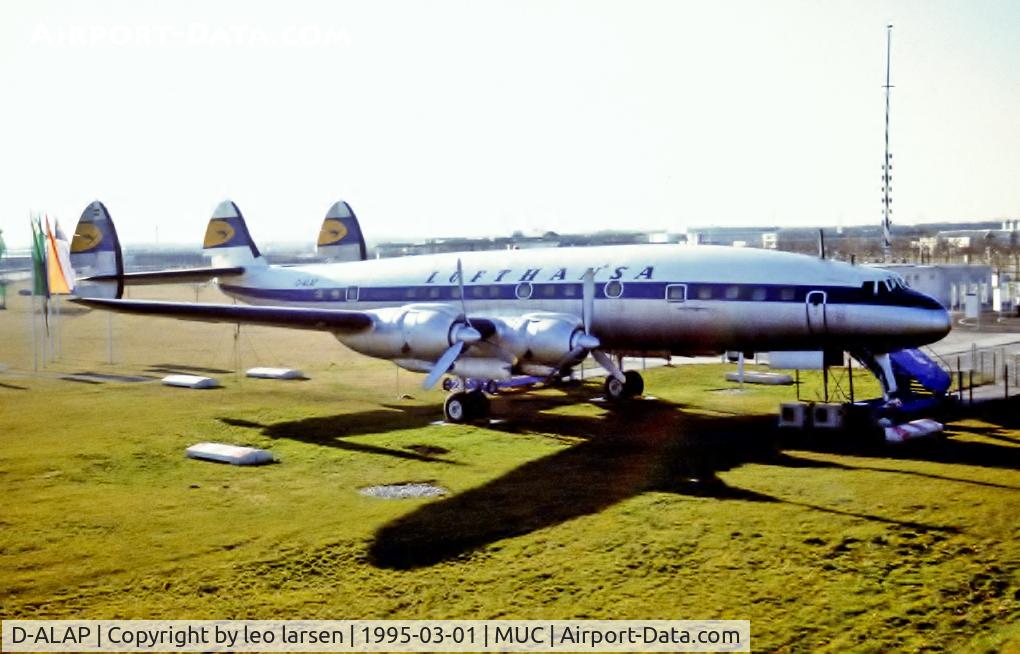 D-ALAP, 1957 Lockheed L-1049G Super Constellation C/N 4671, Munich 1.3.1995 with fake reg.