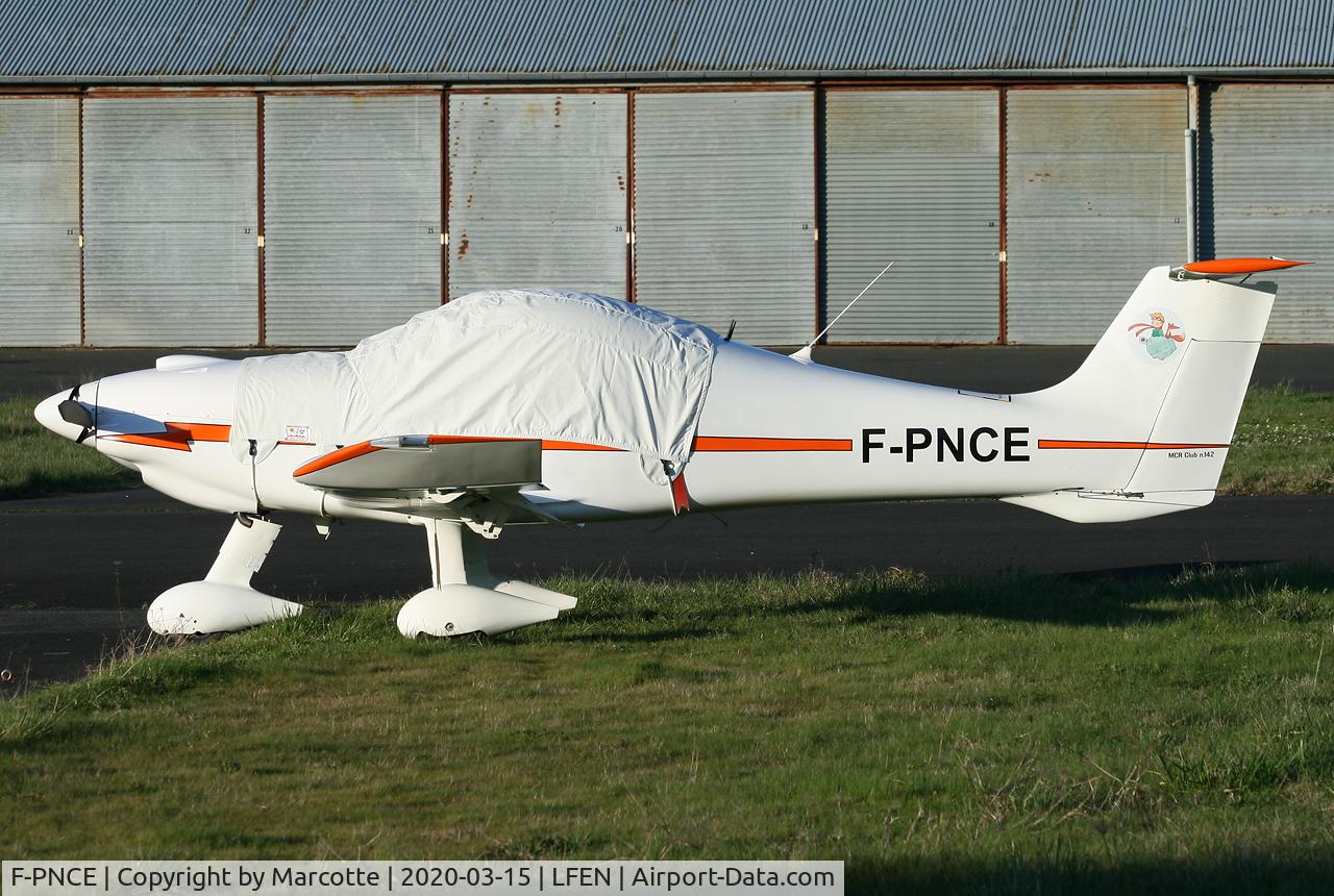 F-PNCE, Dyn'Aero MCR Club C/N 142, parked.