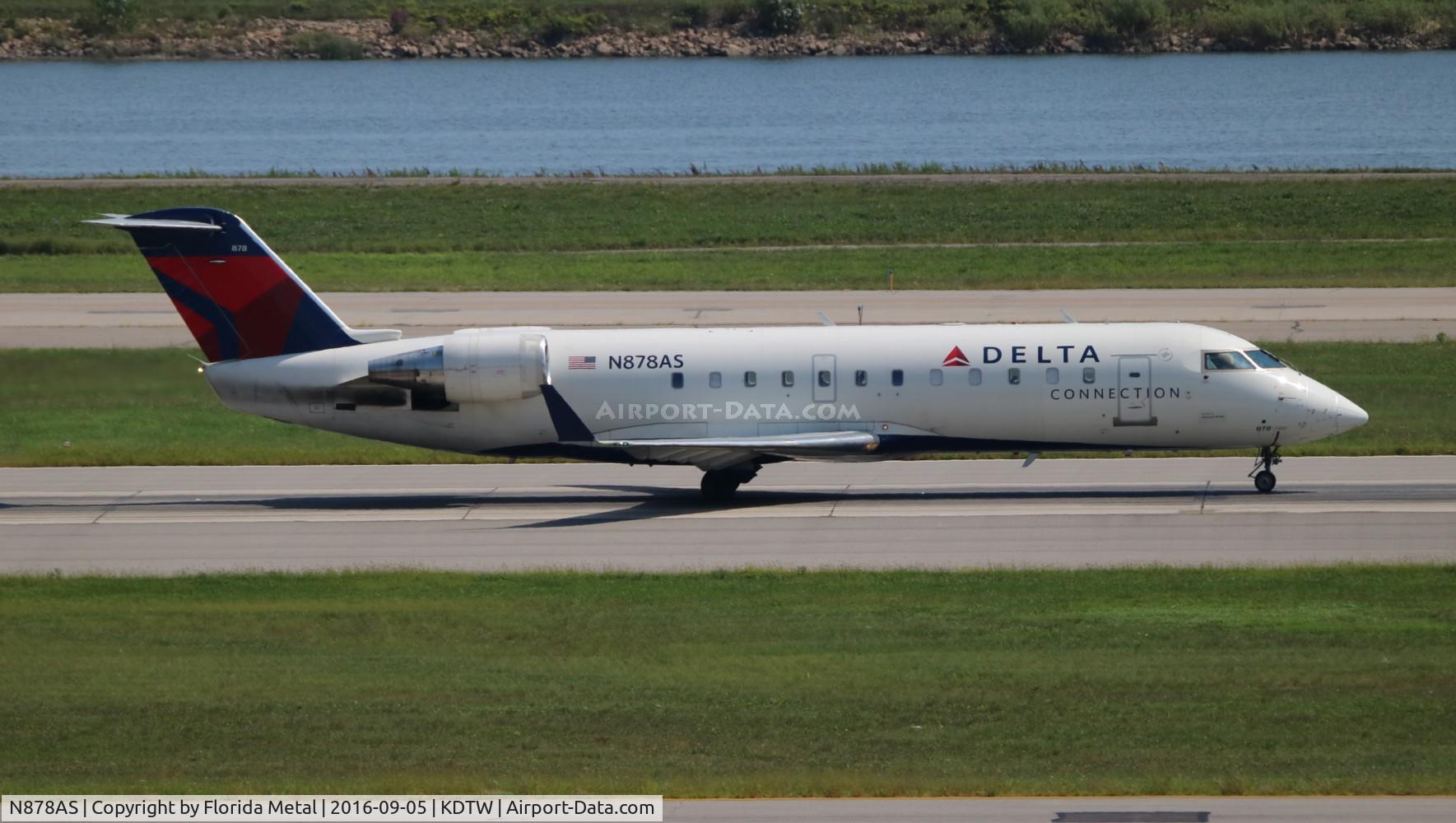 N878AS, 2002 Bombardier CRJ-200ER (CL-600-2B19) C/N 7590, DTW spotting 2016