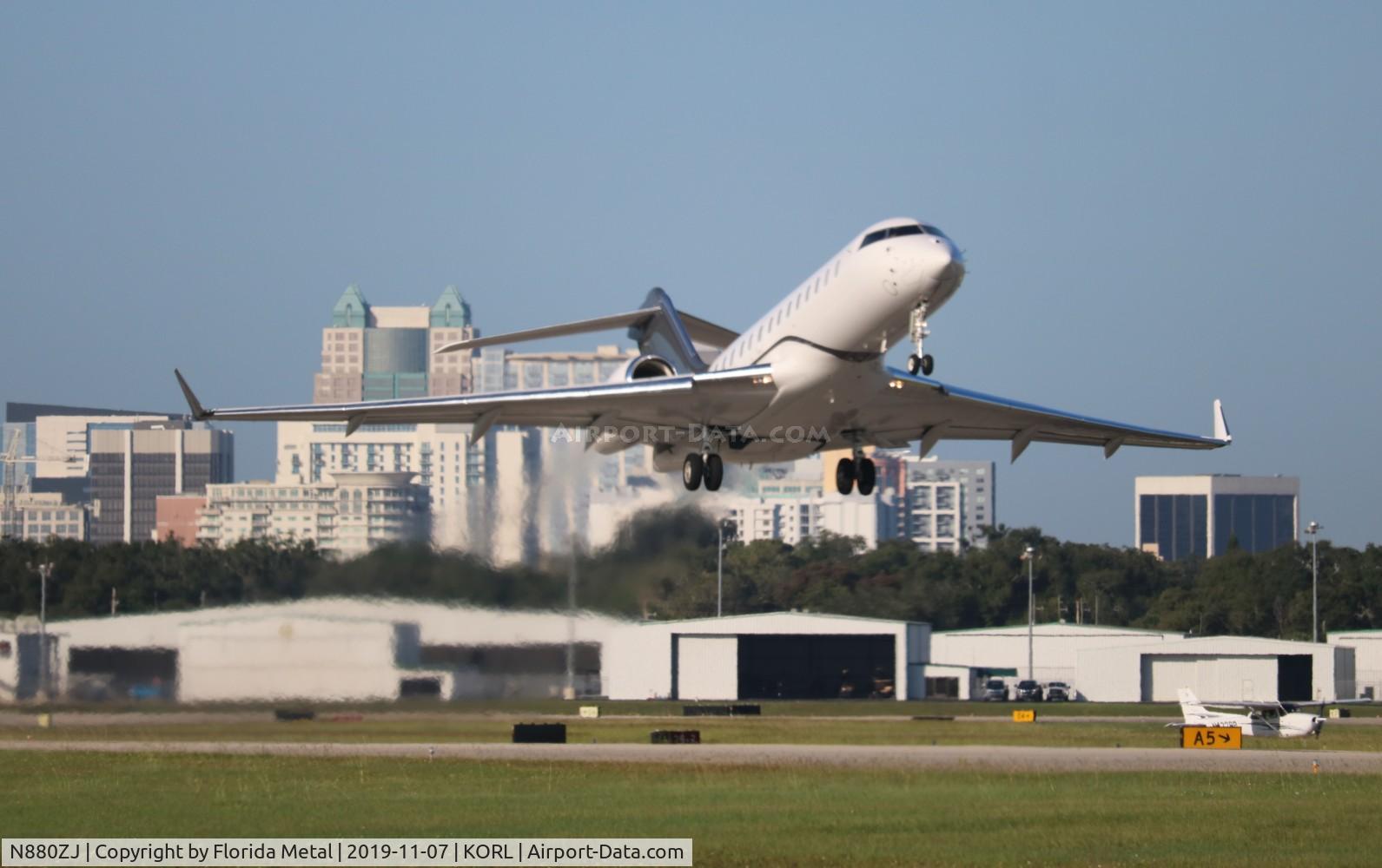 N880ZJ, Bombardier BD-700-1A11 Global 5000 C/N 9644, ORL spotting 2019