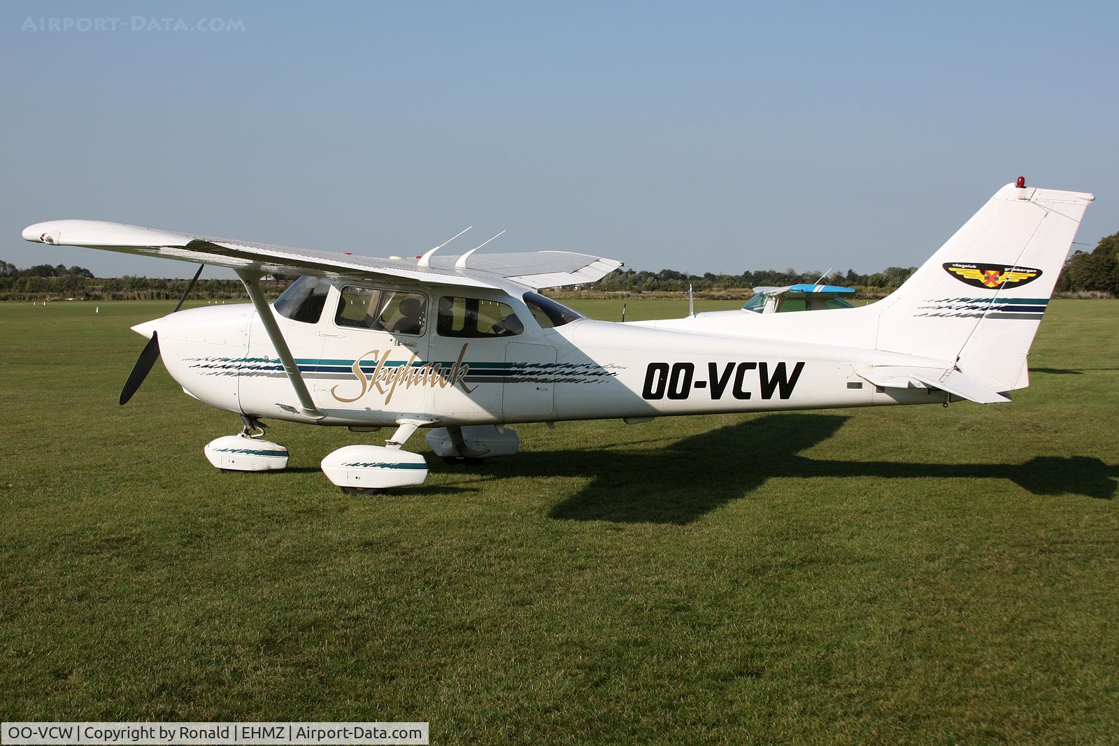 OO-VCW, 1998 Cessna 172R C/N 17280344, at ehmz