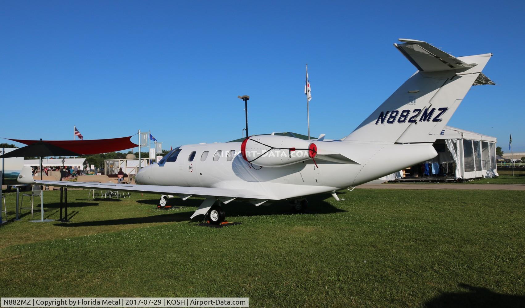N882MZ, 2015 Cessna 525 Citation M2 C/N 525-0882, EAA OSH 2017