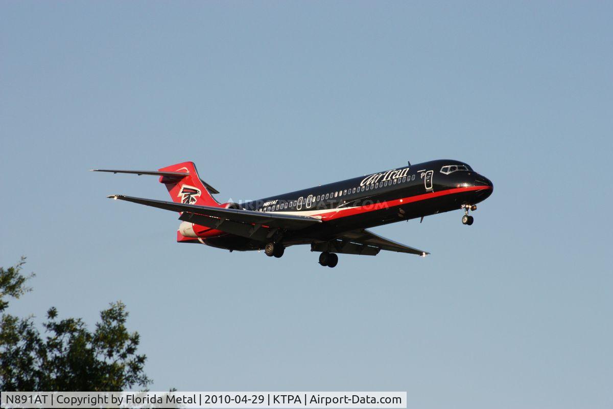 N891AT, 2004 Boeing 717-200 C/N 55043, TPA spotting 2010