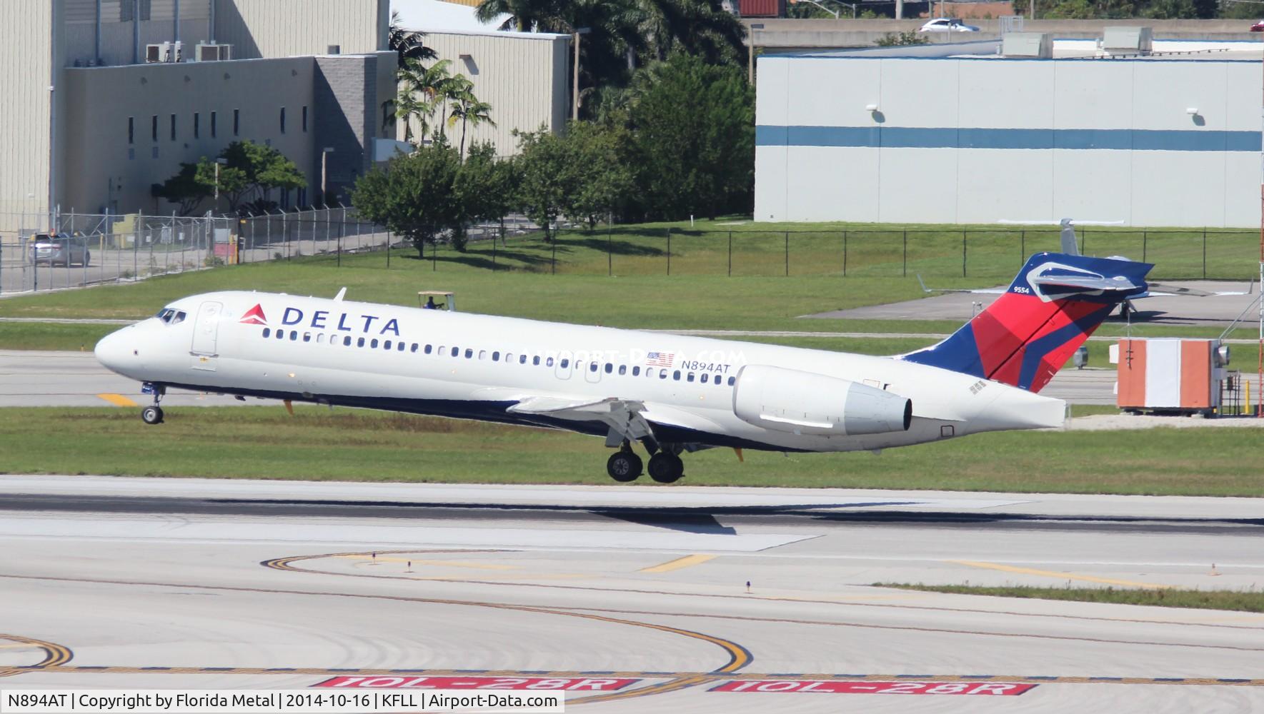 N894AT, 2004 Boeing 717-200 C/N 55046, FLL spotting 2014