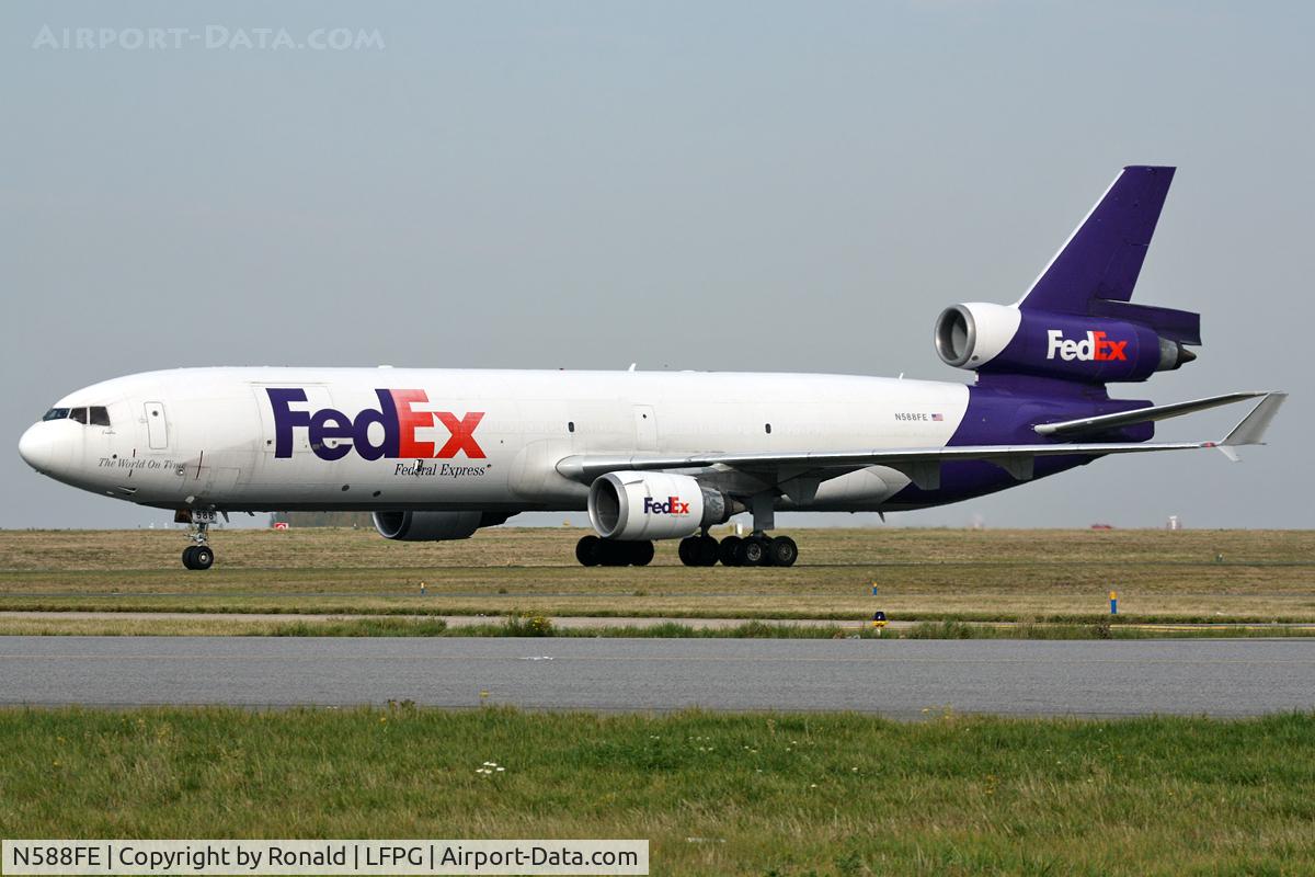 N588FE, 1992 McDonnell Douglas MD-11F C/N 48490, at cdg