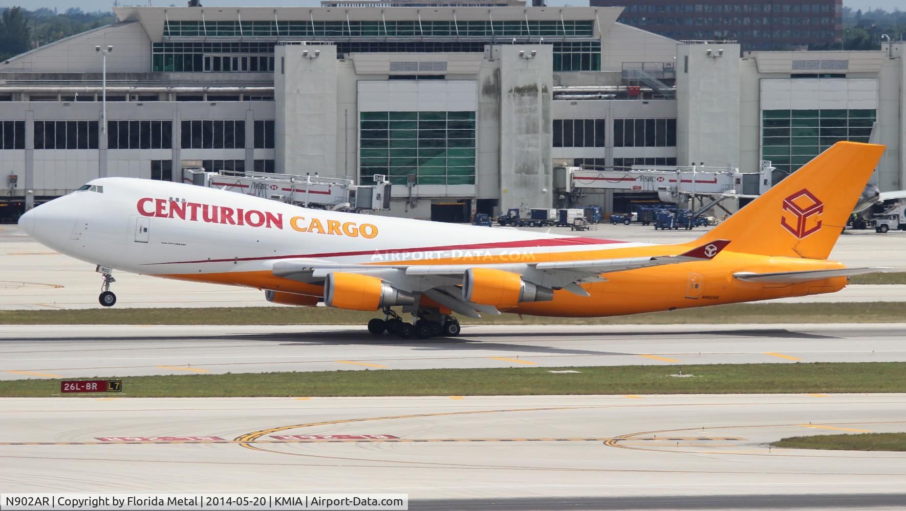 N902AR, 2004 Boeing 747-428F C/N 32870, MIA spotting 2014