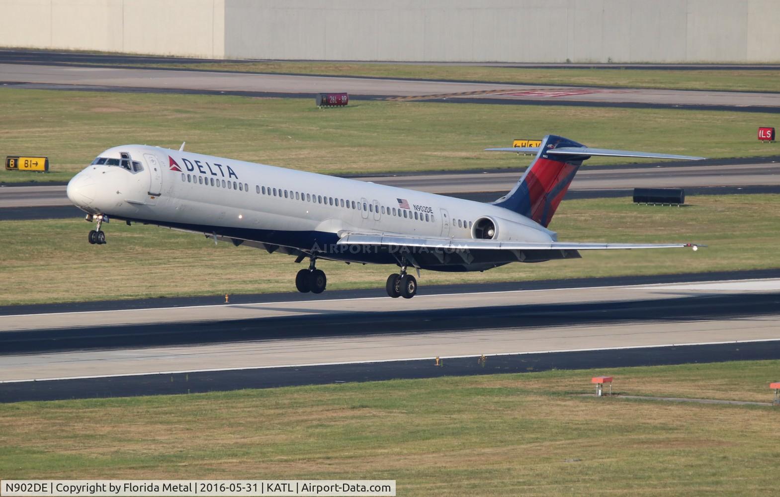 N902DE, 1992 McDonnell Douglas MD-88 C/N 53379, ATL spotting 2016