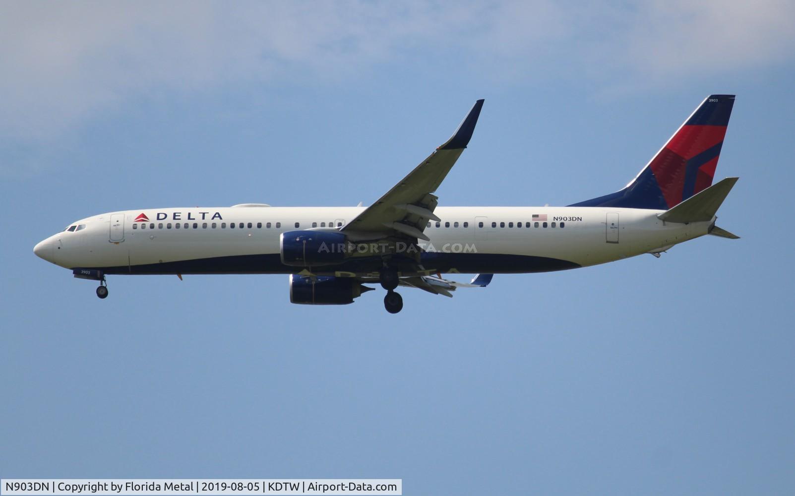 N903DN, 2018 Boeing 737-932/ER C/N 32007, DTW spotting 2019