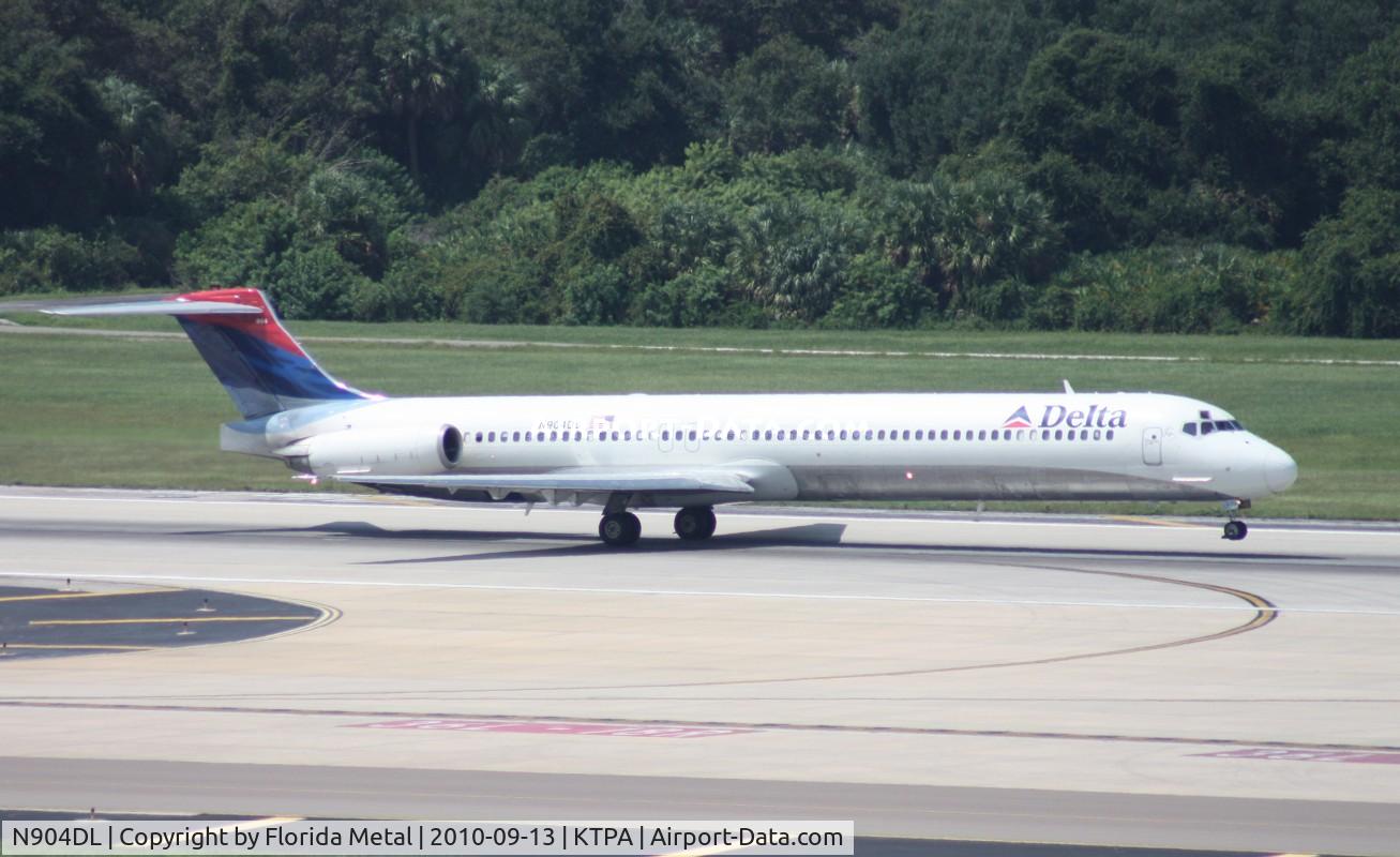N904DL, 1987 McDonnell Douglas MD-88 C/N 49535, TPA spotting 2010
