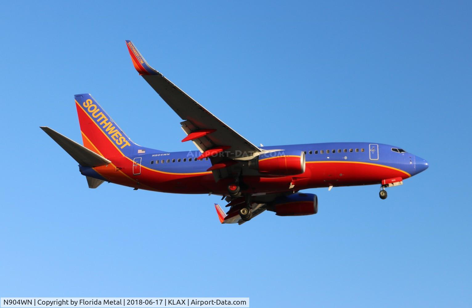 N904WN, 2008 Boeing 737-7H4 C/N 36616, LAX spotting 2018