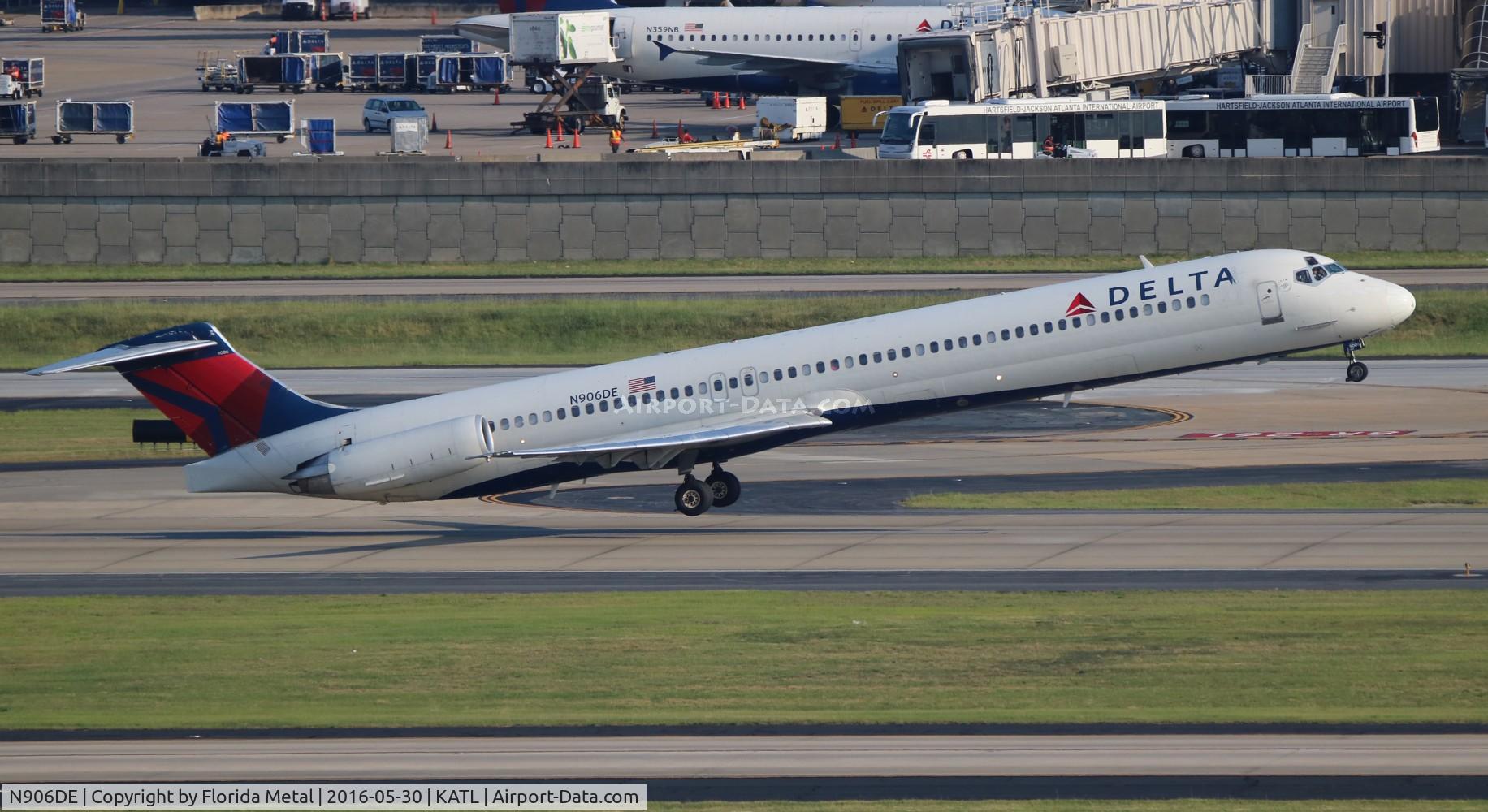 N906DE, 1992 McDonnell Douglas MD-88 C/N 53415, ATL spotting 2016
