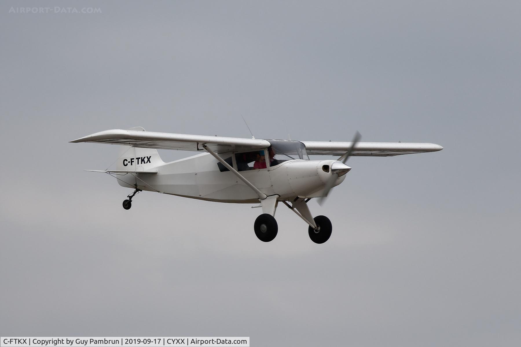 C-FTKX, 2010 Eric Klokstad Bearhawk C/N 27, Landing on 19