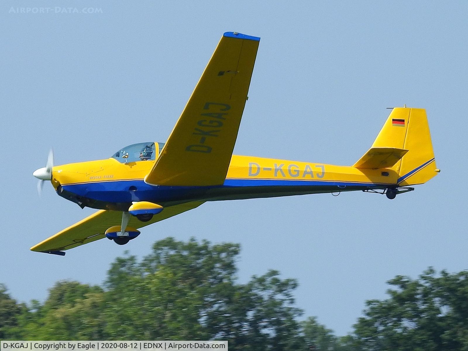 D-KGAJ, Scheibe SF.25C-TL Rotax-Falke C/N 44606, Takeoff in Schleissheim