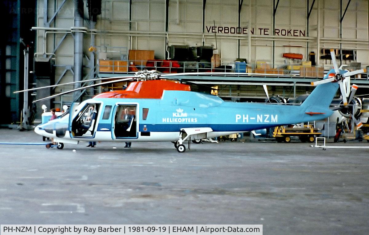 PH-NZM, Sikorsky S-76A C/N 760037, PH-NZM   Sikorsky S-76A+ [760037] (KLM Helikopters) Amsterdam-Schiphol~PH 19/09/1981
