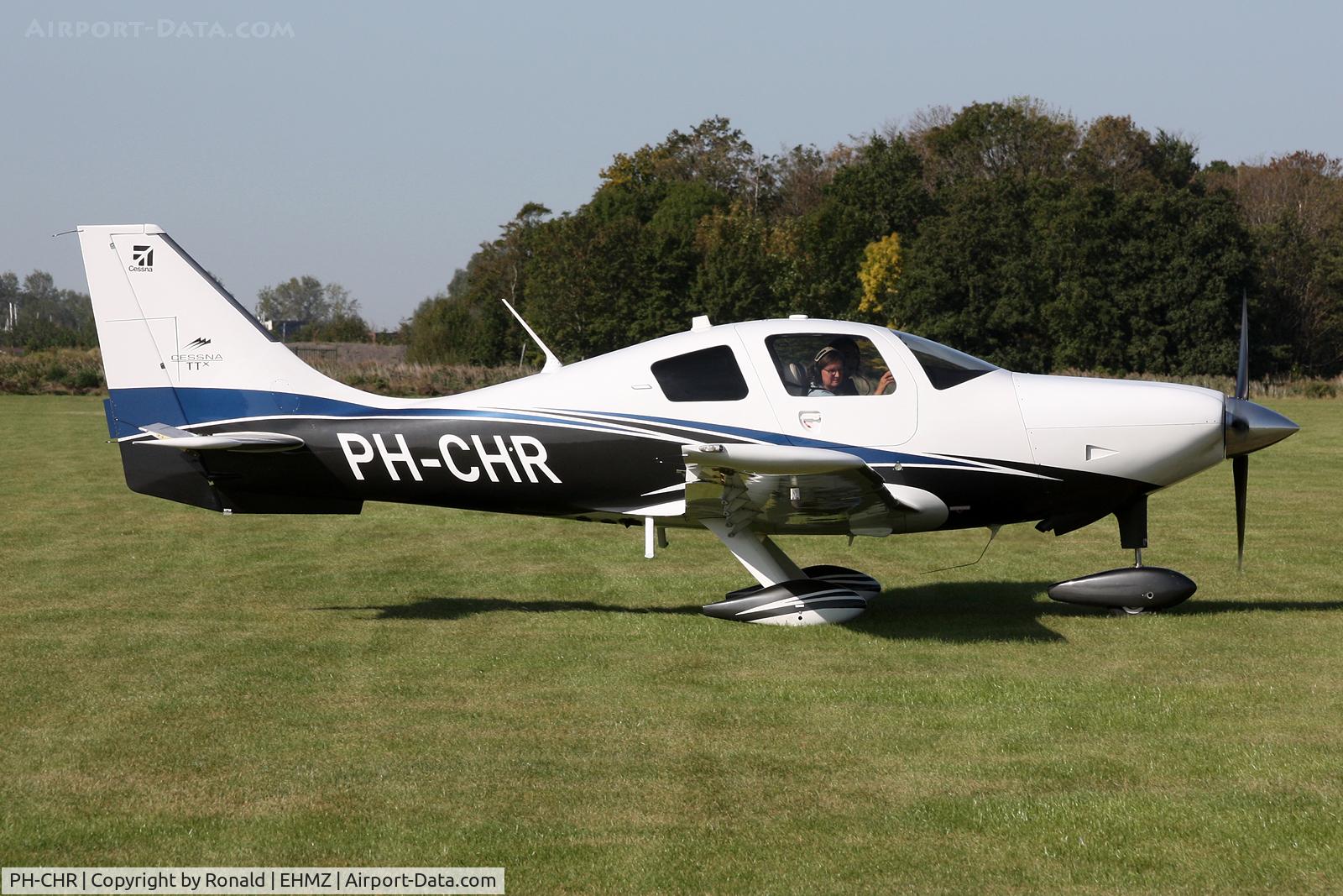 PH-CHR, 2014 Cessna T240 Corvalis TTx C/N T24002059, at ehmz