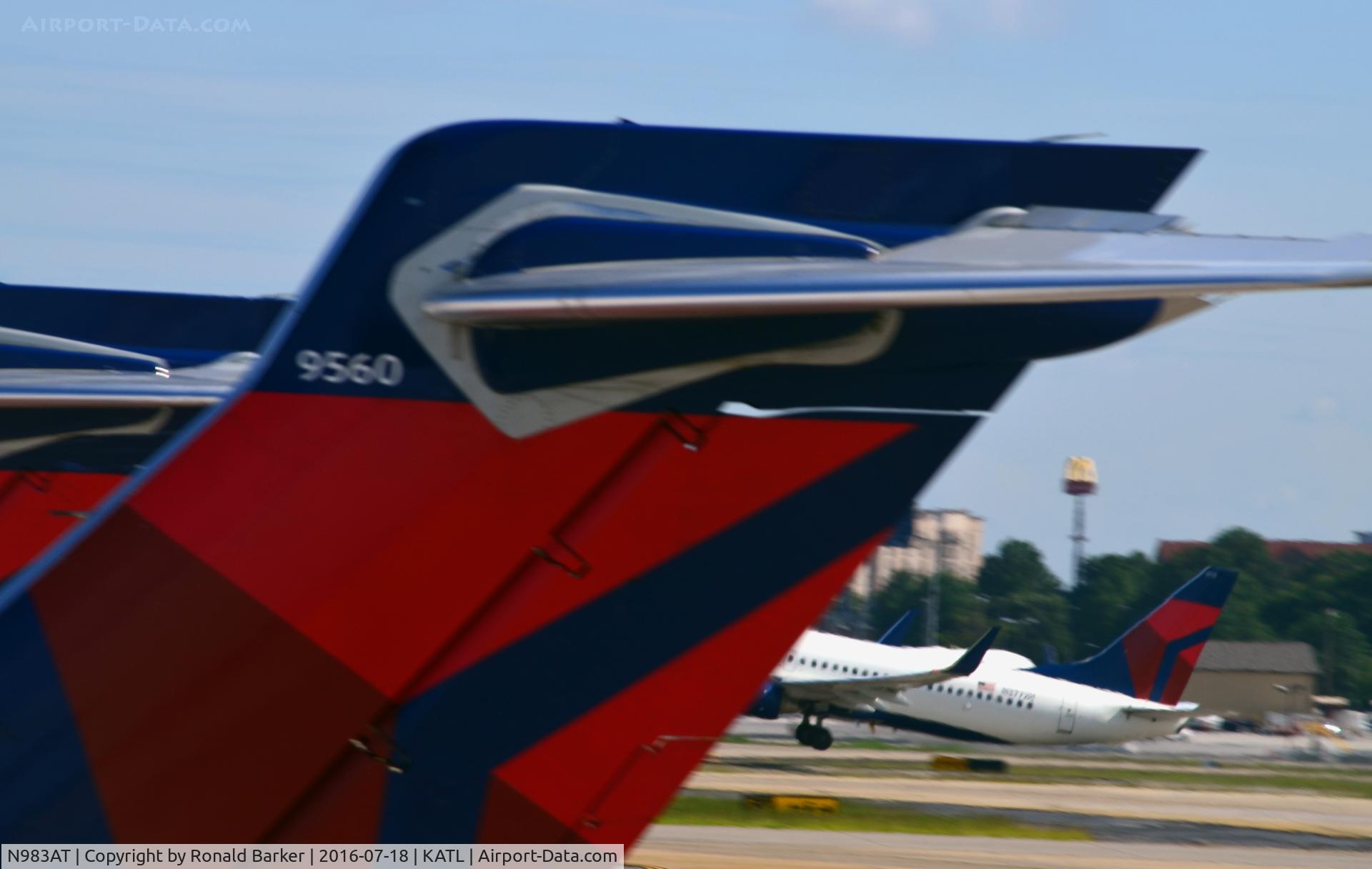 N983AT, 2005 Boeing 717-200 C/N 55052, At gate Atlanta