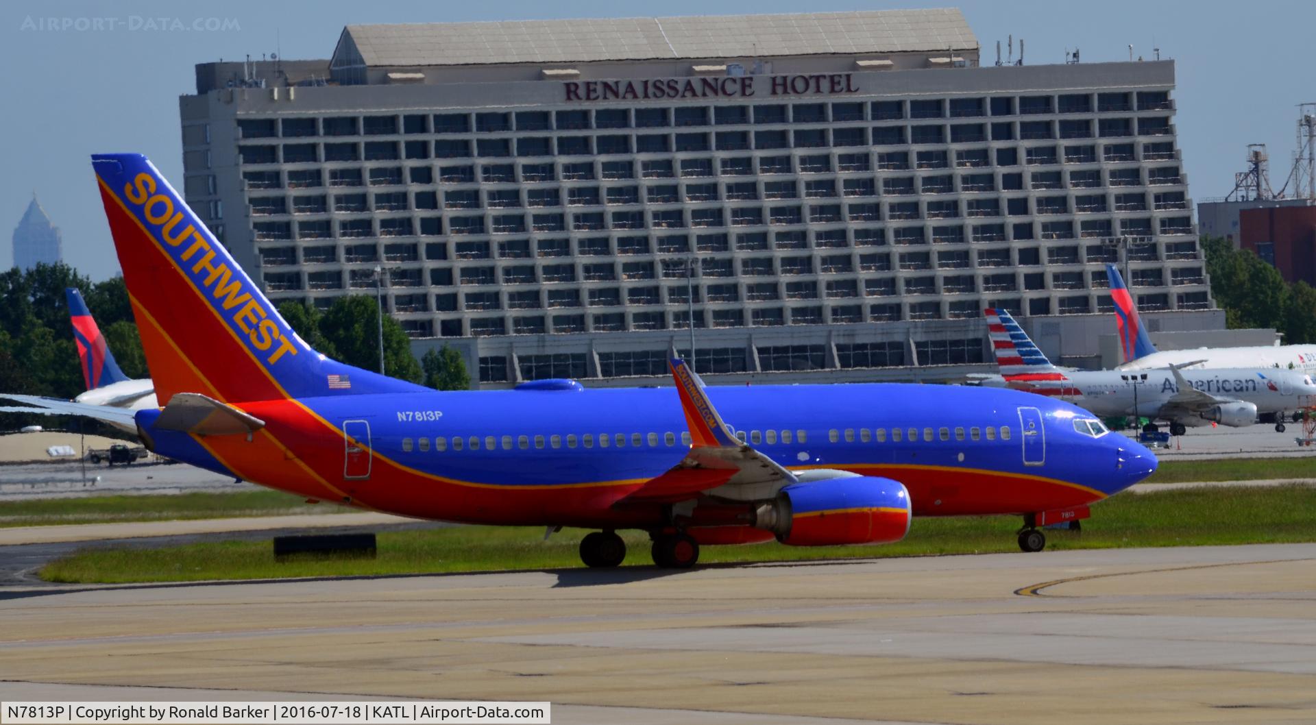 N7813P, 2001 Boeing 737-7K9 C/N 30041, Taxi Atlanta