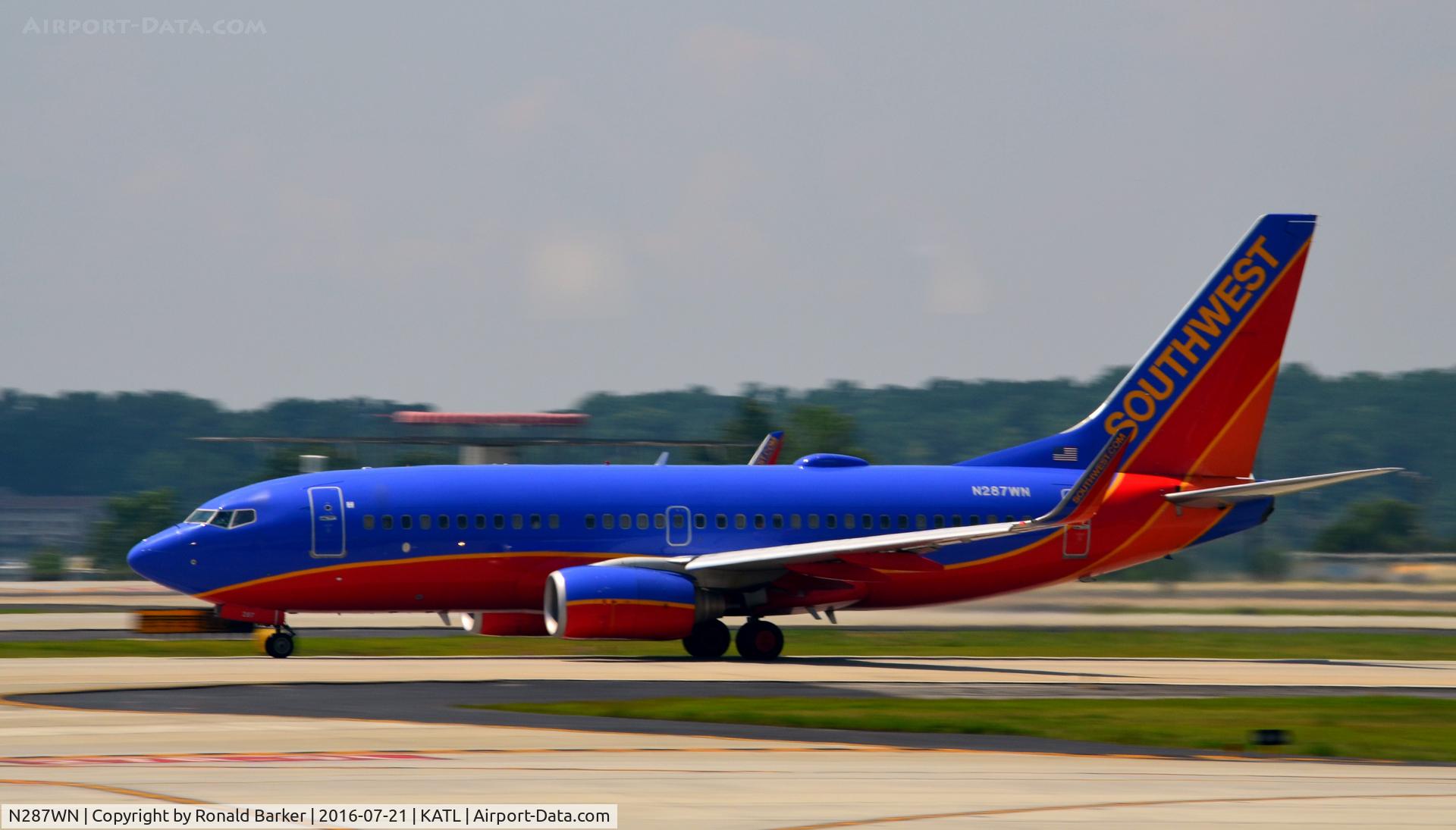 N287WN, 2007 Boeing 737-7H4 C/N 32537, Takeoff Atlanta