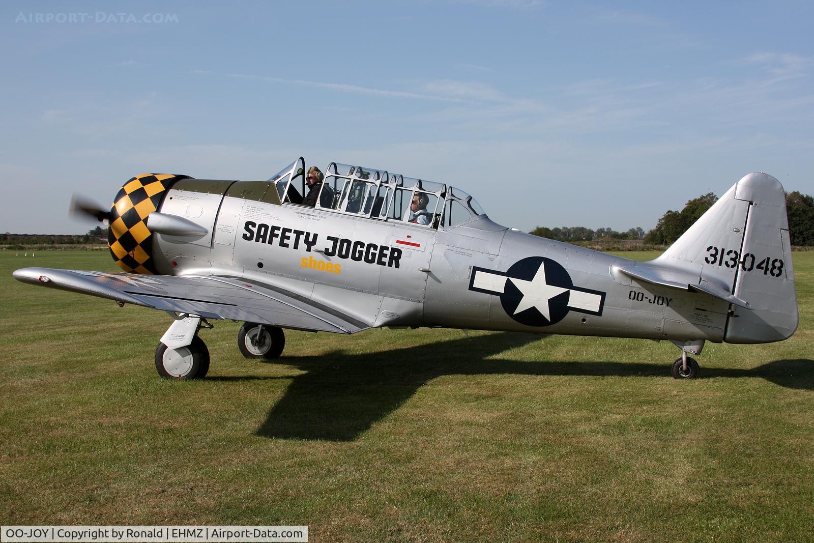 OO-JOY, 1944 North American AT-6D Texan C/N 121-42228, at ehmz