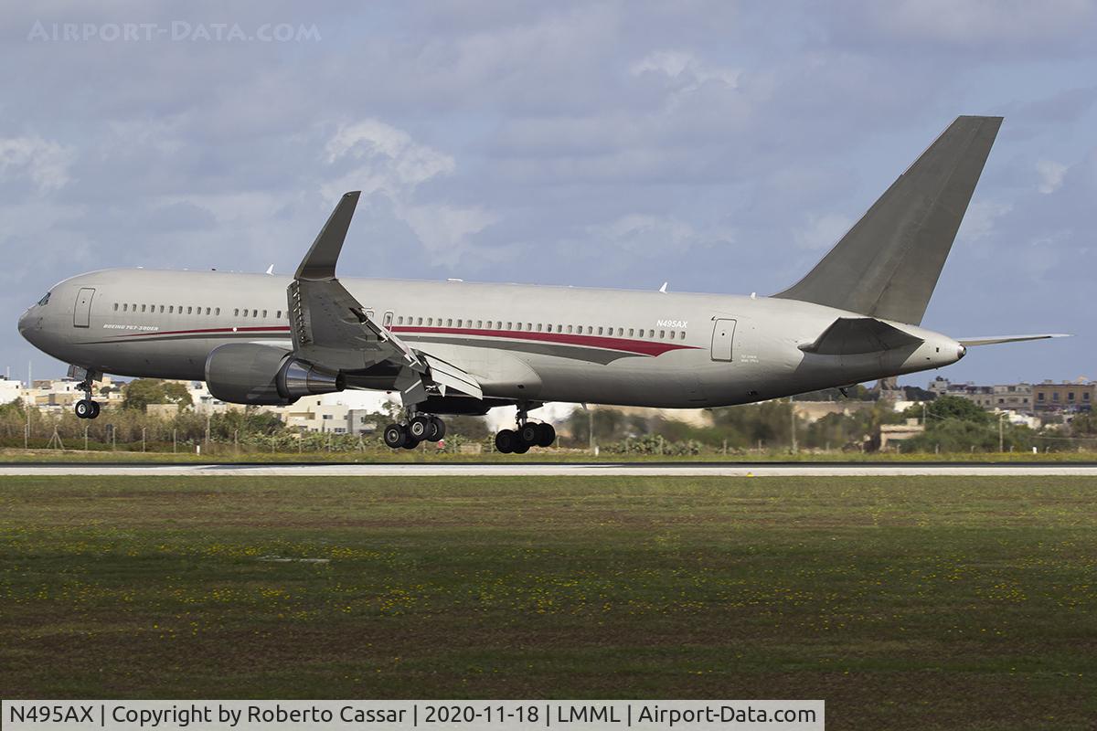 N495AX, 1997 Boeing 767-316/ER C/N 27613, Runway 31