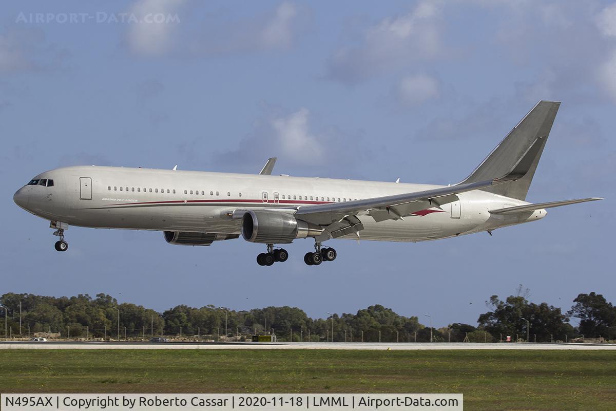 N495AX, 1997 Boeing 767-316/ER C/N 27613, Runway 31