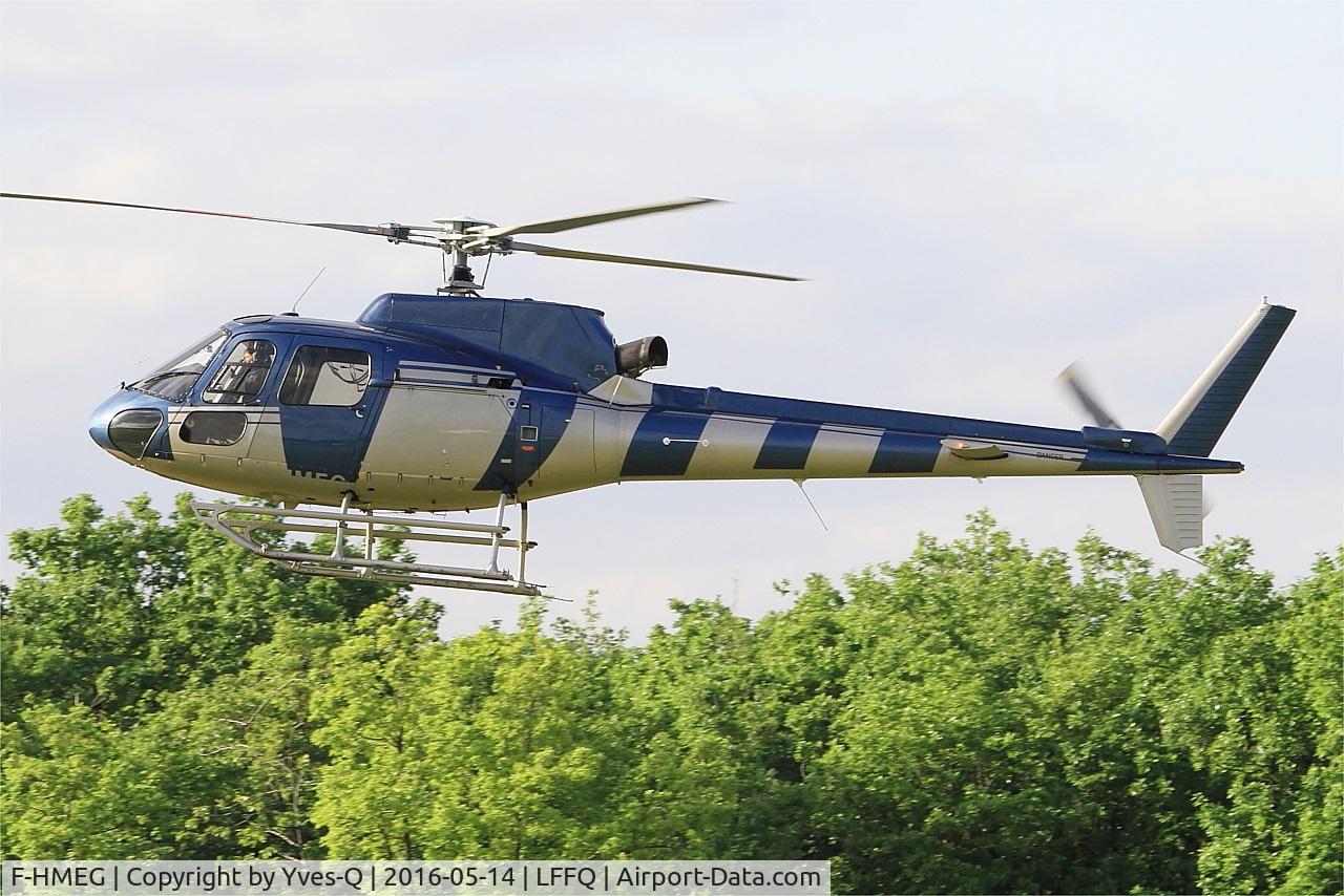 F-HMEG, Aerospatiale AS-350B-2 Ecureuil C/N 7414, Aerospatiale AS-350B-2 Ecureuil, Landing, La Ferté-Alais airfield (LFFQ) Airshow 2016