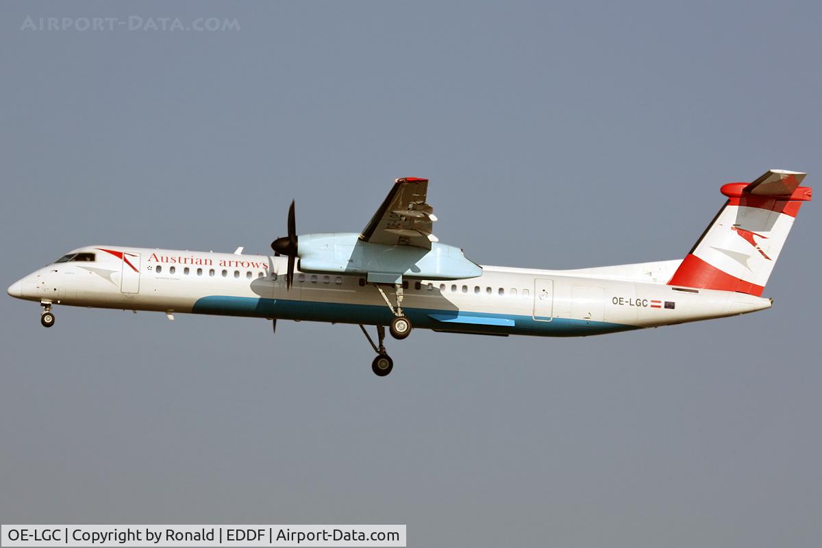 OE-LGC, 2000 De Havilland Canada DHC-8-402Q Dash 8 C/N 4026, at fra