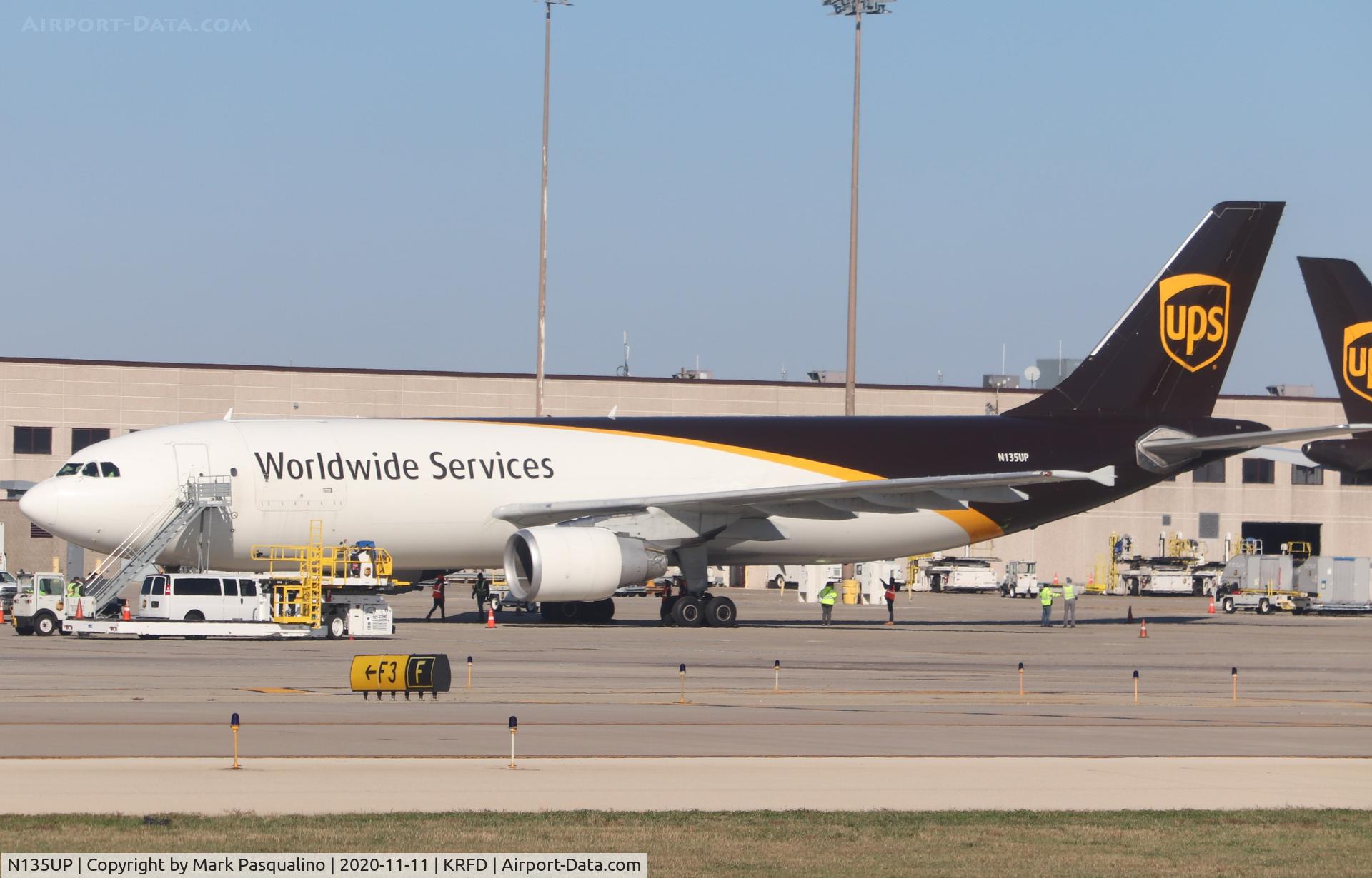 N135UP, 2001 Airbus A300F4-622R C/N 0818, Airbus A300F4-622R