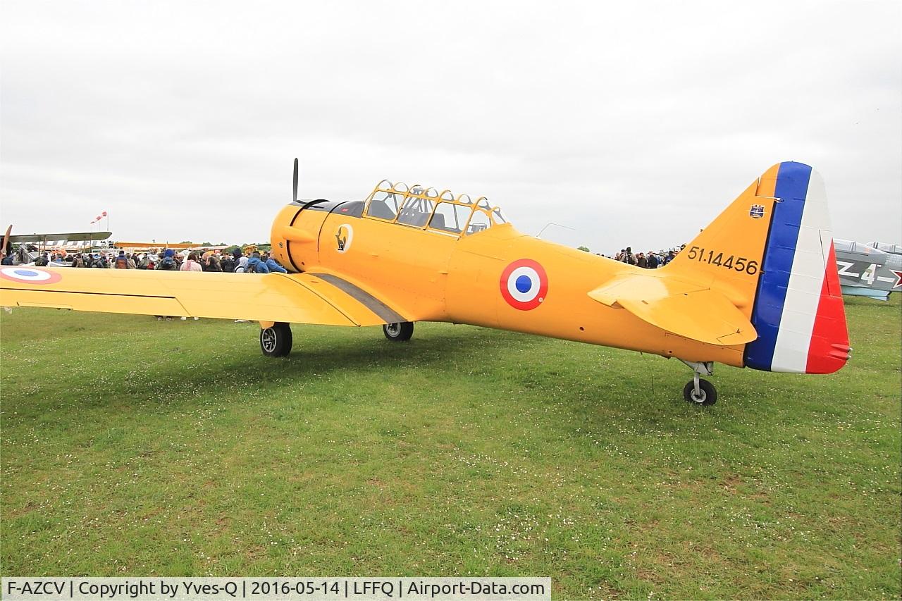 F-AZCV, 1951 North American T-6G Texan C/N 182-143, North American T-6G Texan, static display, La Ferté-Alais airfield (LFFQ) Airshow 2016