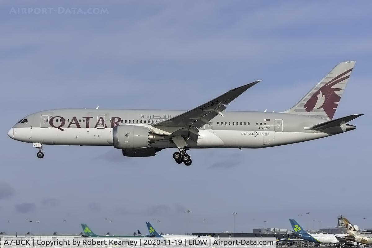 A7-BCK, 2012 Boeing 787-8 Dreamliner C/N 38329, Short final r/w 28L