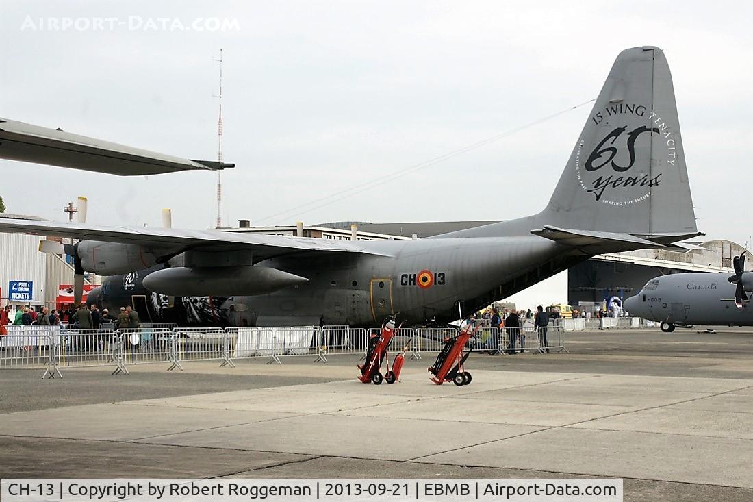CH-13, 1965 Lockheed WC-130E Hercules C/N 382-4047, SPECIAL.40 YEARS C-130H.65 YEARS 15 th WING.