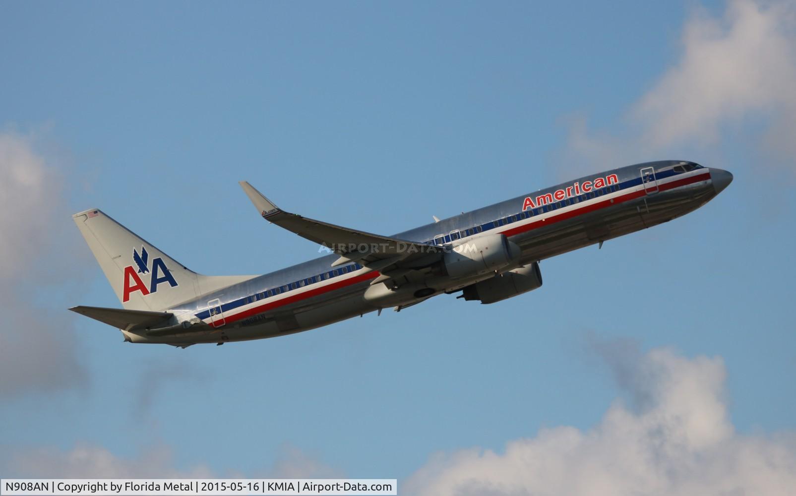 N908AN, 1999 Boeing 737-823 C/N 29510, MIA spotting 2015