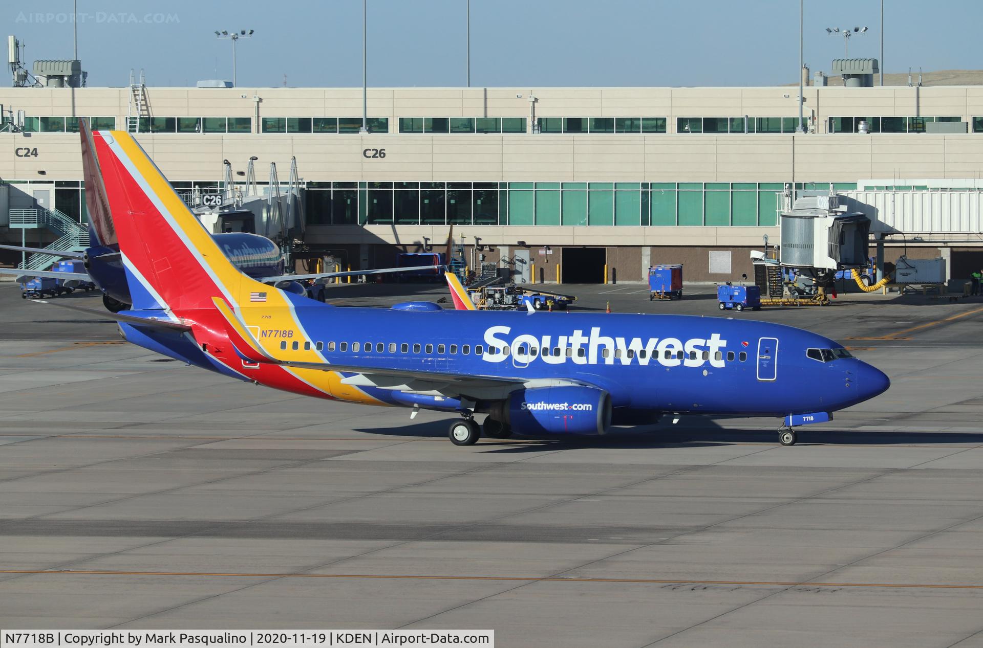 N7718B, 2005 Boeing 737-76N C/N 32665, Boeing 737-76N