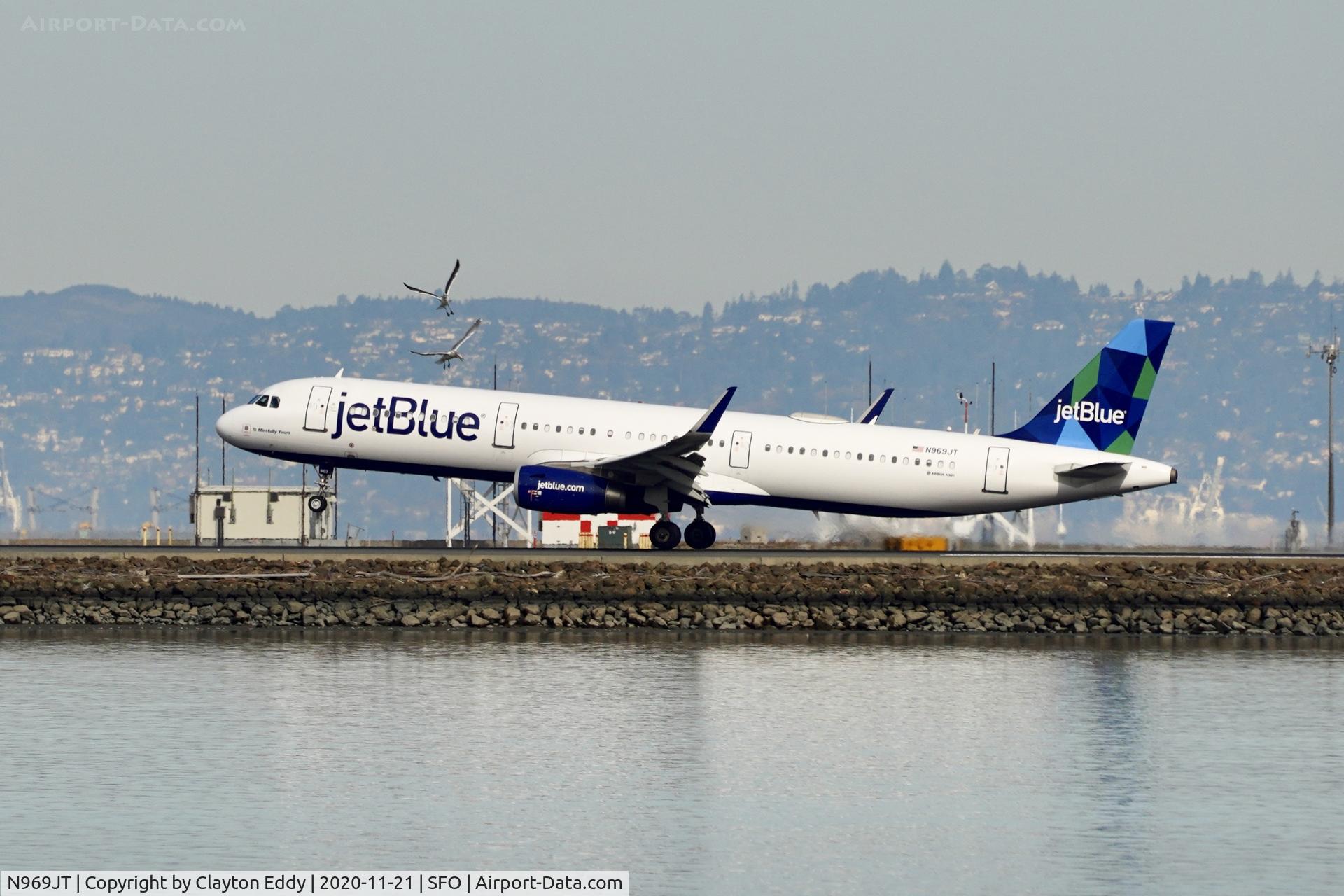 N969JT, 2016 Airbus A321-231 C/N 7353, SFO 2020.