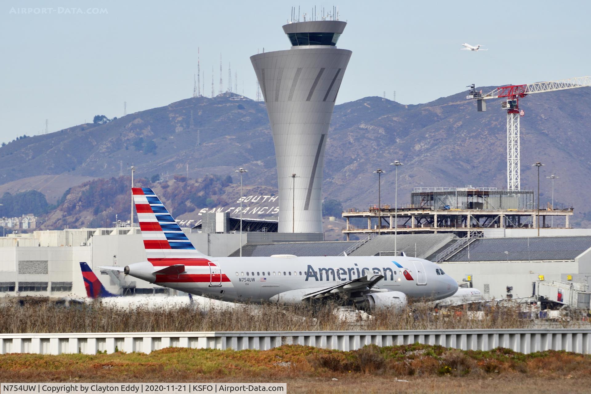 N754UW, 2000 Airbus A319-112 C/N 1328, SFO 2020.