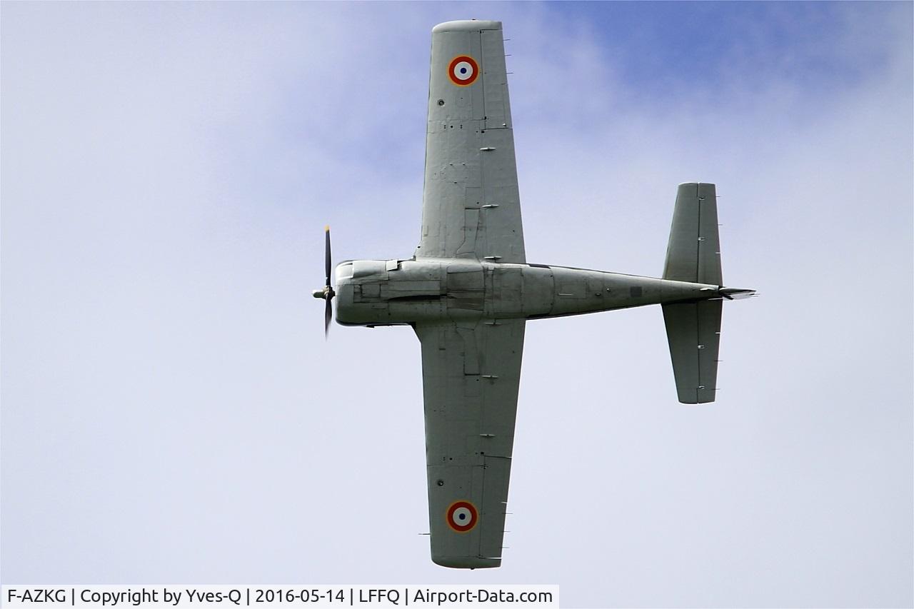 F-AZKG, 1951 North American T-28A Fennec C/N 174-111, North American T-28A Fennec, On display, La Ferté-Alais airfield (LFFQ) Air show 2016
